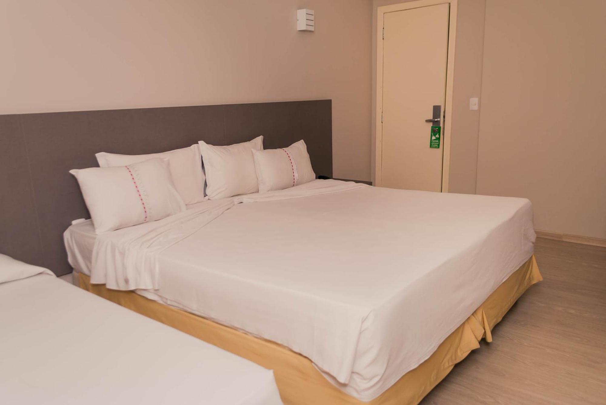 Abba Hotel Betim Exterior foto